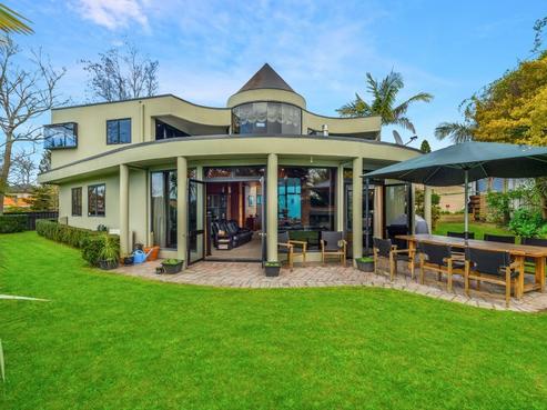 1227 Victoria Street, Whitiora