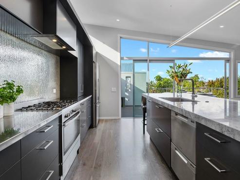 59A Parr Terrace, Castor Bay