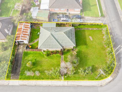 1 Bolton Place, Otara