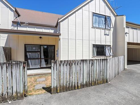 3/3 Inverness Avenue, Hamilton East