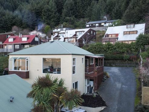 15B Wye Place, Fernhill/Sunshine Bay