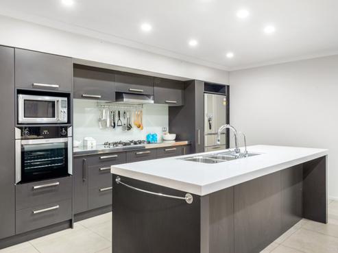 13 Glenbogle Drive, Buckland
