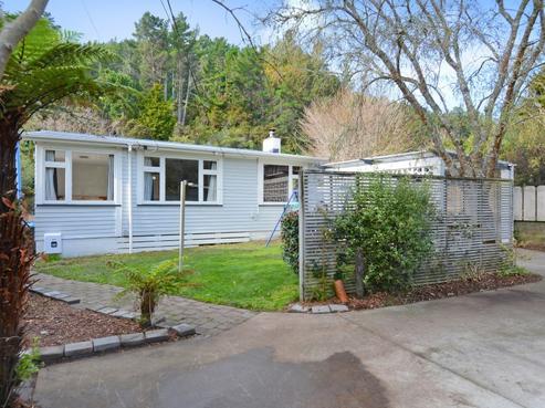 5 Elmslie Road, Pinehaven
