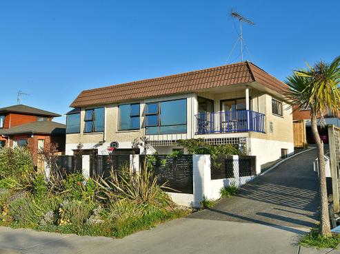 27B Little Barrier Avenue, Manly