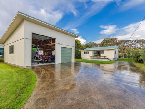 19 Birds Beach Road, Tapora
