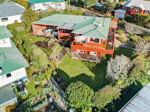 83 Ocean View Road, Hillcrest