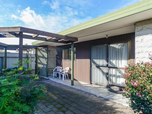 2/36 Townshend Crescent, Greenmeadows