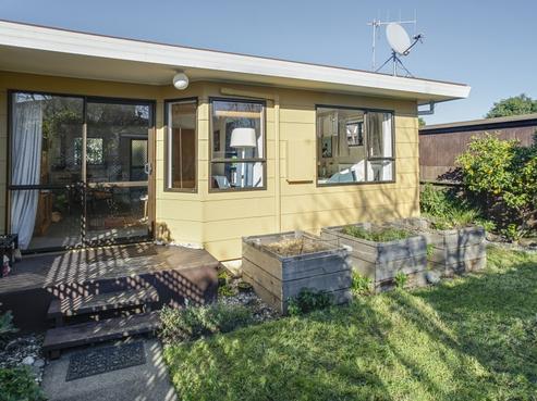 2/59 Beach Road, Tahunanui