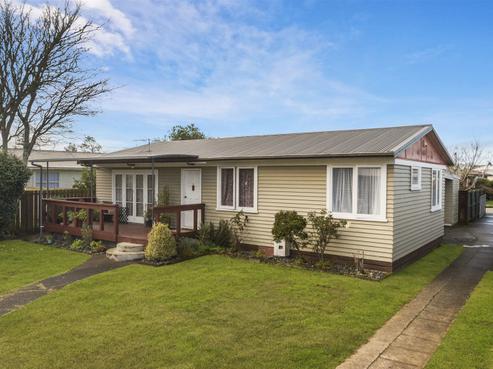 22 Tomin Road, Glenview