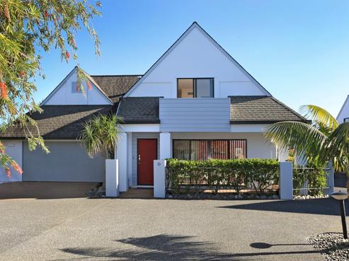 16D Saint Jerome Avenue, Te Atatu Peninsula