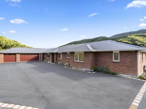 103 Stratton Street, Normandale