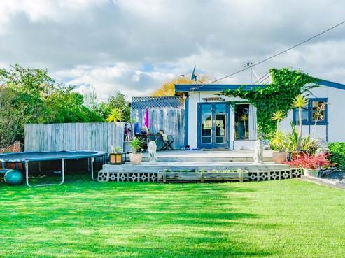 15 Otaihanga Road, Otaihanga