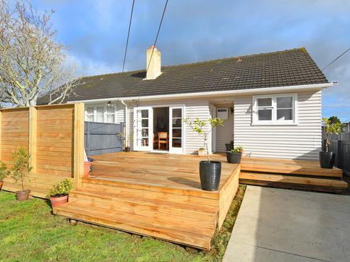 2/20 Camp Street, Silverstream