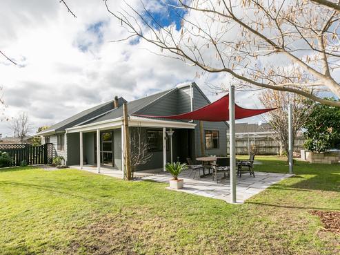 3 Whiting Crescent, Greenmeadows