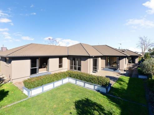 52 Cate Road, Rototuna North