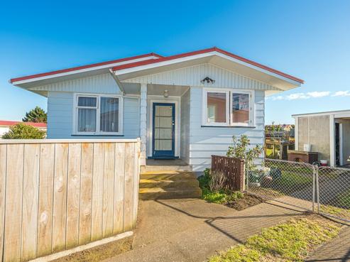 21 Gibbons Crescent, Castlecliff