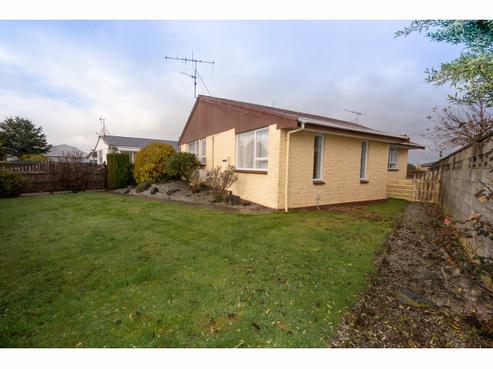 63 Arundel Crescent, Strathern