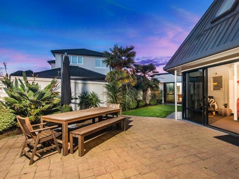 10D Military Road, Boulcott