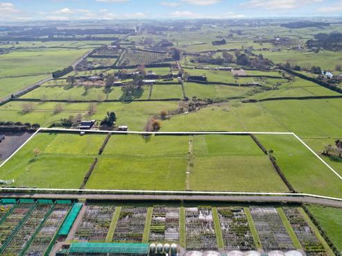 370A Kingseat Road, Kingseat