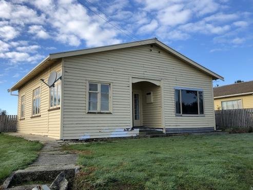 9 Bell Street, Owaka