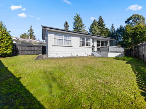 54 Pandora Avenue, Sunnybrook