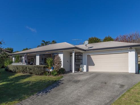 6 Tates Court, Gulf Harbour
