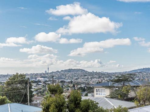 123 Golf Road, Titirangi