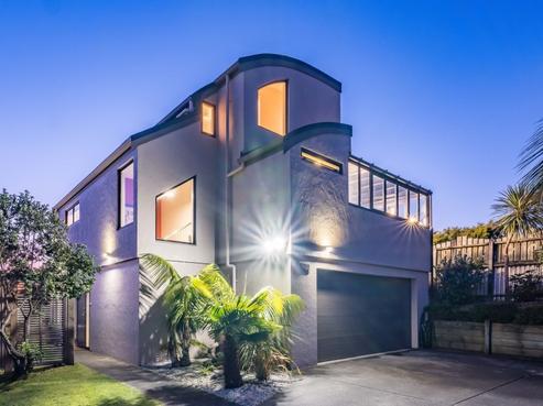 102 Seaview Road, Paraparaumu Beach
