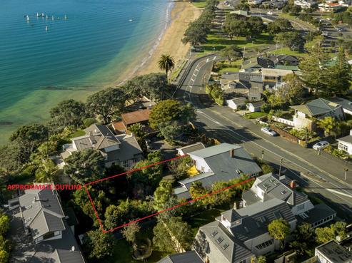 6 Old Lake Road, Narrow Neck