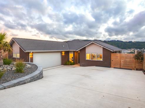 84 John Burke Drive, Aotea