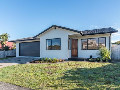 121 Queens Road, Waikanae Beach