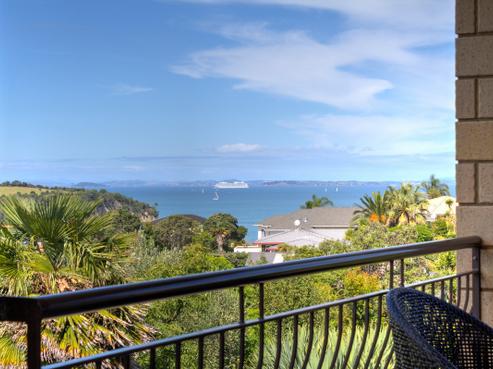 10 Clansman Terrace, Gulf Harbour