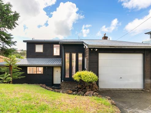 7 Long Bay Drive, Torbay