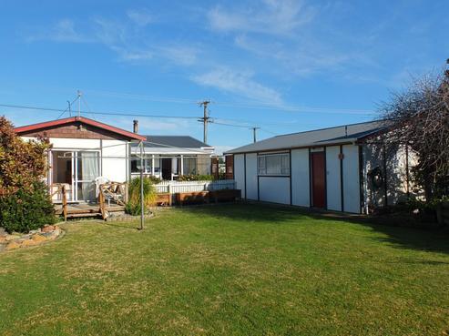 37 Nash Parade, Foxton Beach