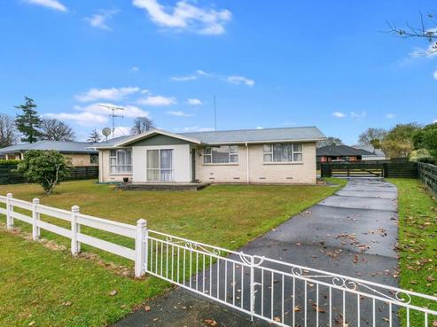 112 Arnold Street, Leamington