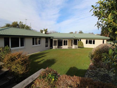 42 Kitchener Square, Highfield