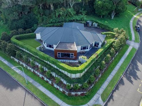18 Adam Lile Drive, Highlands Park