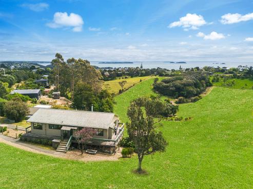 40 Cory Road, Oneroa
