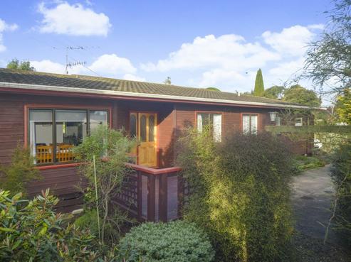 6 Cobb Place, Otaki