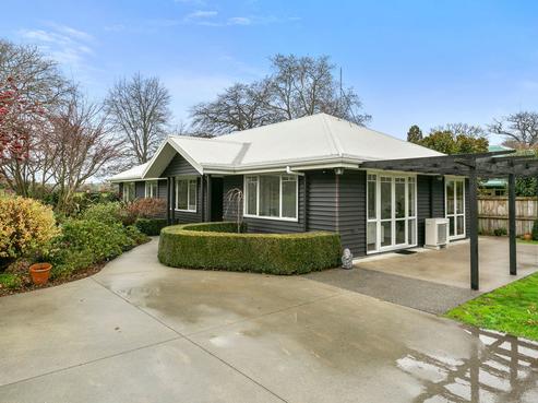 16 Frame Street, Leamington