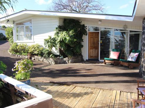 111 Pleasant Wood Place, Thames