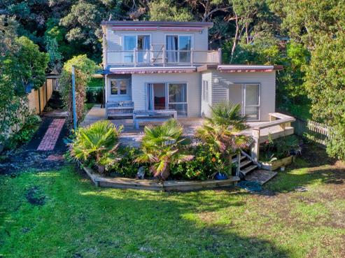 79 North Piha Road, Piha