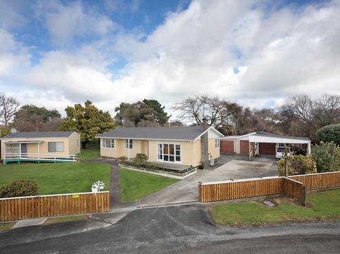 11 Meyer Crescent, Marton