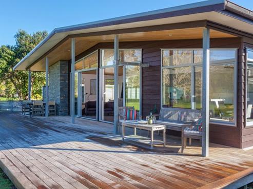 111 Apperly Street, Whangamata