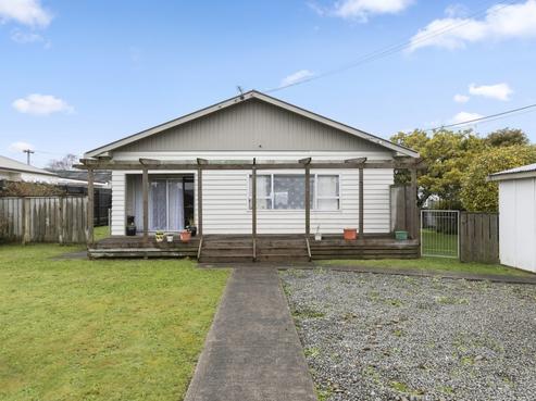16 Merton Street, Trentham