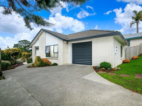 14 Bluebird Crescent, Unsworth Heights