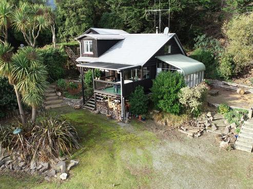 86 Haven Street, Moeraki
