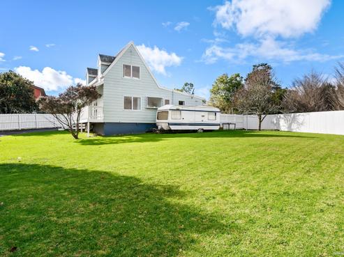 15B Seaglen Place, Botany Downs