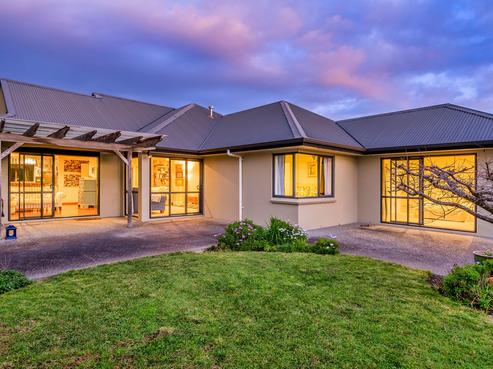 21 Consort Close, Paraparaumu Beach