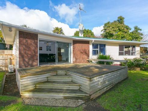 5A Marina Grove, Frankleigh Park